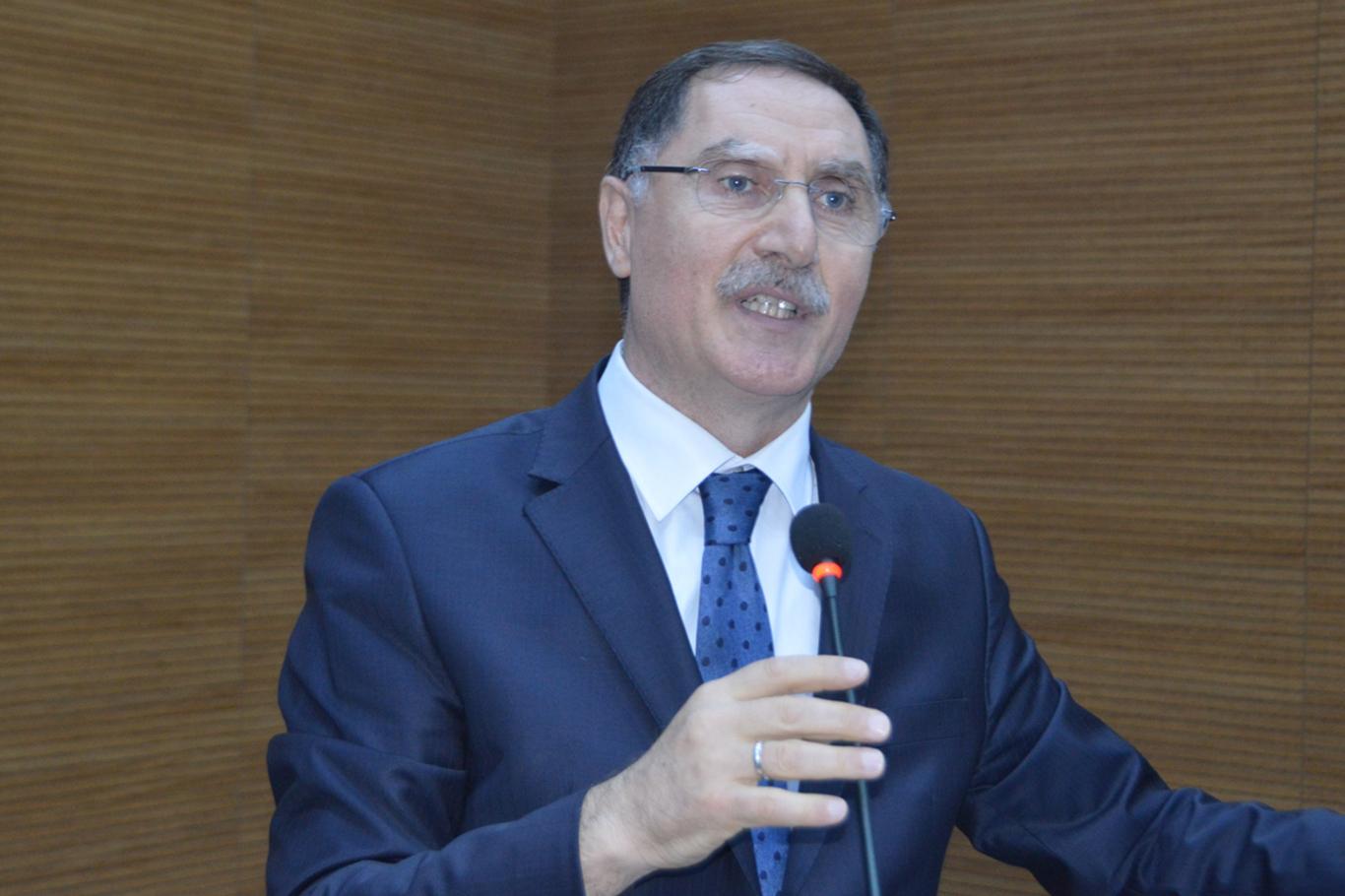 "İnsanı ayakta tutan yegâne şey adalettir" "İnsanı ayakta tutan yegâne şey adalettir"